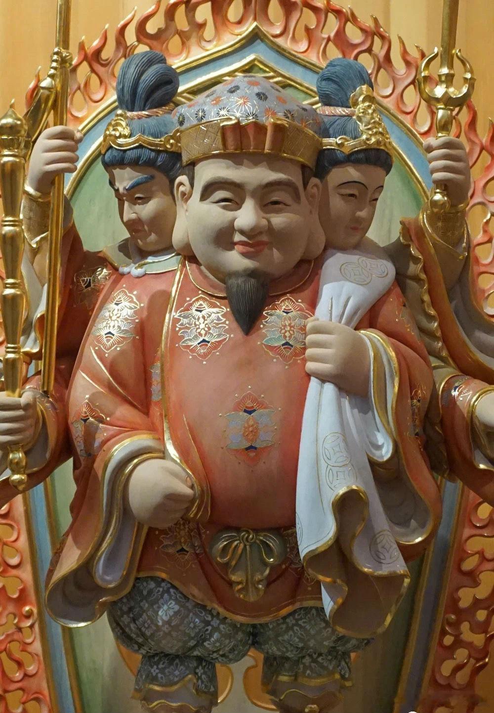礼赞一下，会十分顺利​​​​