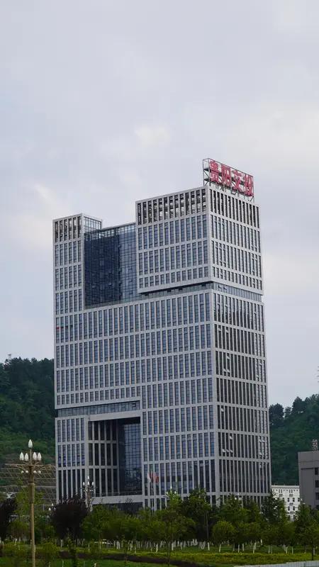 50万实盘，
目前66.5w。
今日关注：
太极实业，
长江通信，
美年健康。