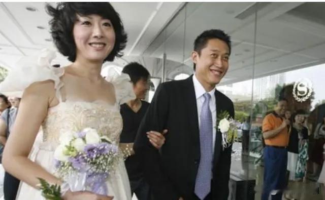 “你捐出肾，我嫁给你”，2013年，一身患尿毒症晚期的女子为了活下去，与一白血病