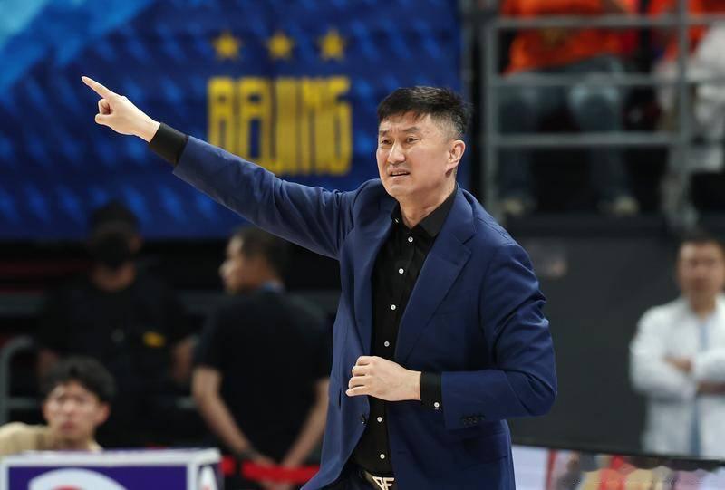 苏群：杜锋下赛季不再担任广东主帅 球队或聘请外教------北京时间7月5日消息