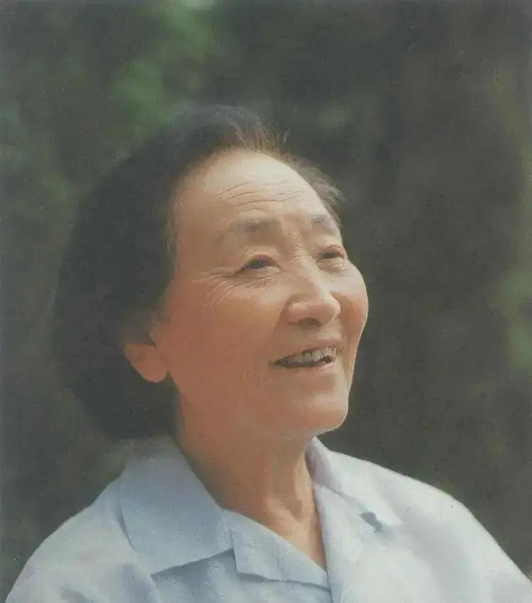 这年头借钱不还见的多了，借“命根子”不还的，还是头回见。

这也是绝了。
李银桥