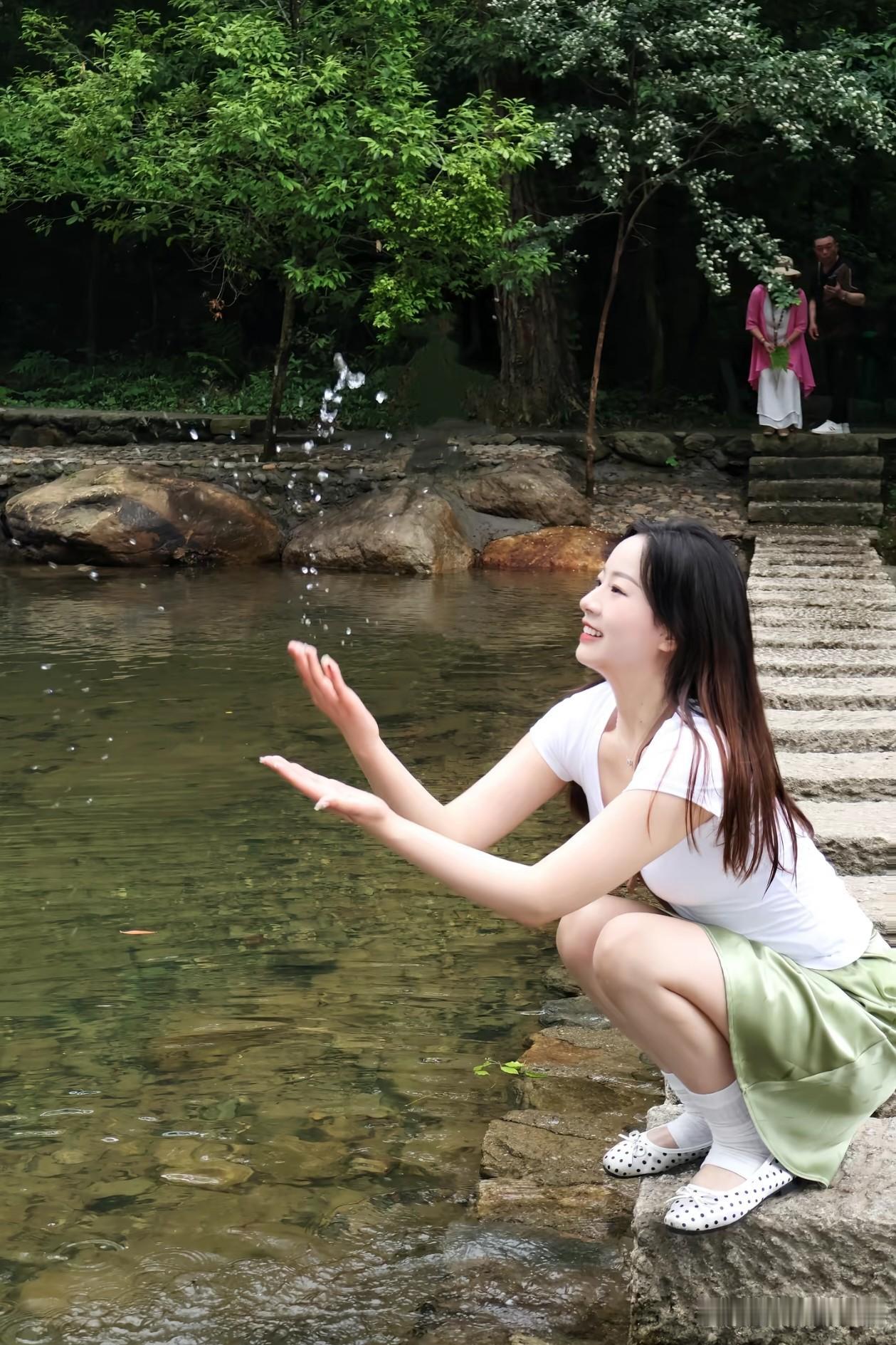 在山野溪涧，接住一整个夏天的风与水🌿