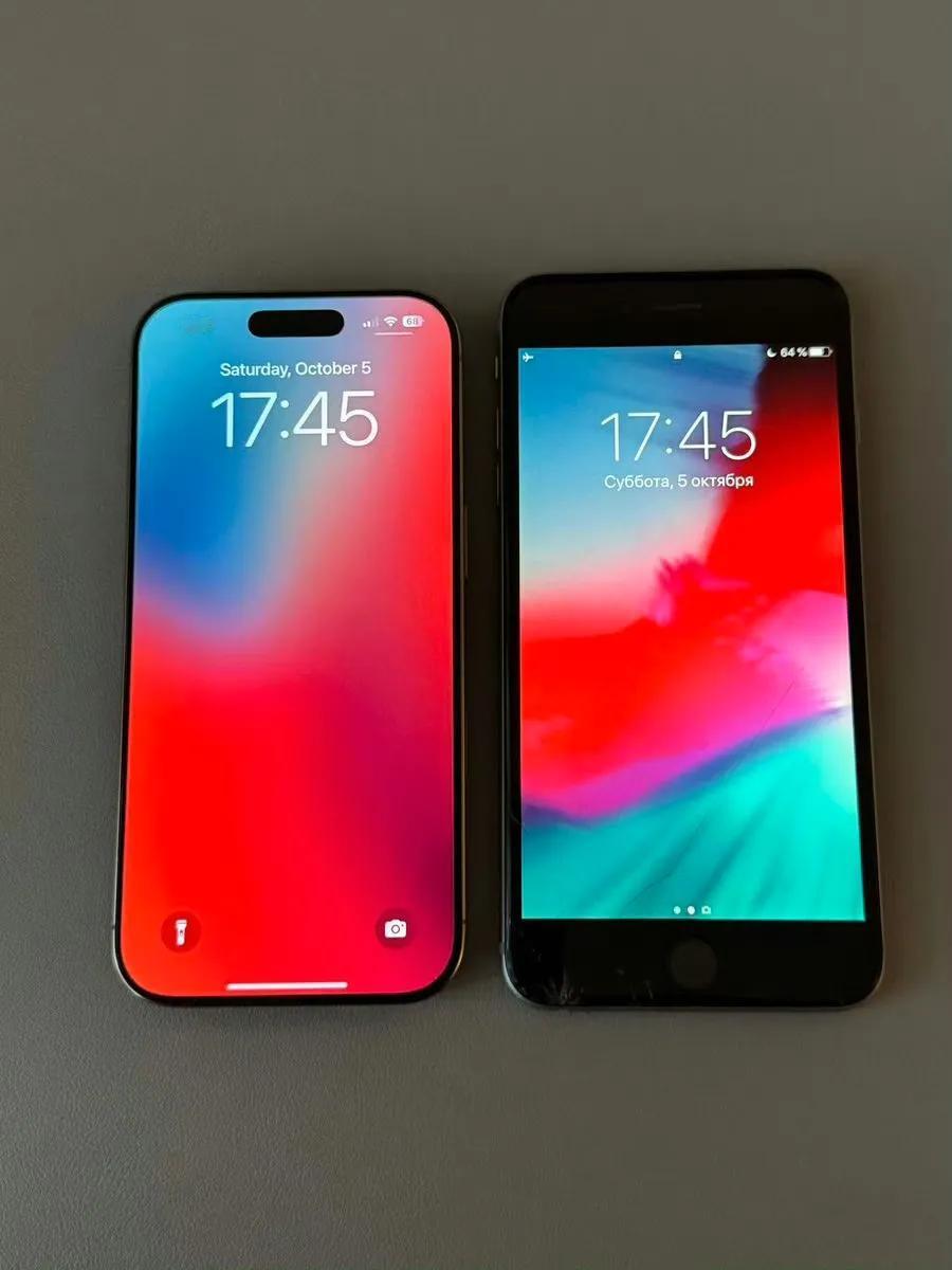 iPhone 十年变化：
左边是iPhone 16 Pro
右边是iPhone 