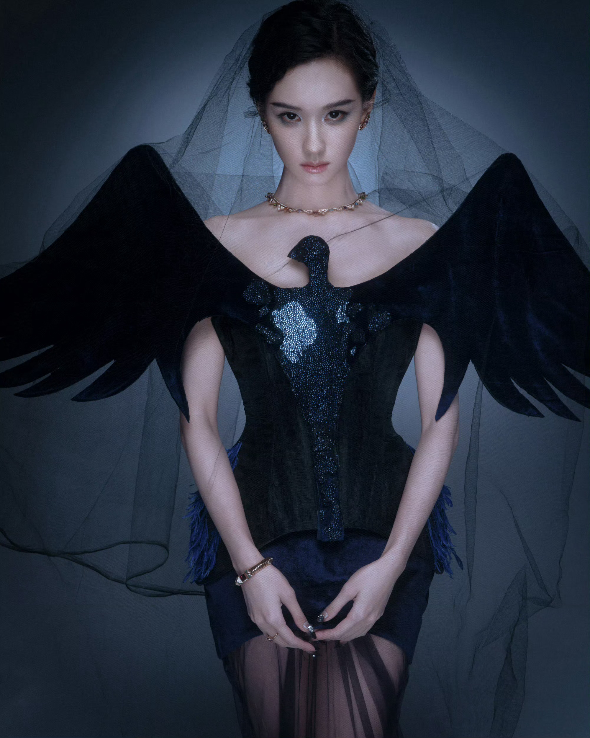 曝VOGUE盛典红毯女明星高定黑纱，暗夜，鸦翼，珠宝，盛装，判官降临[祈祷]陈都