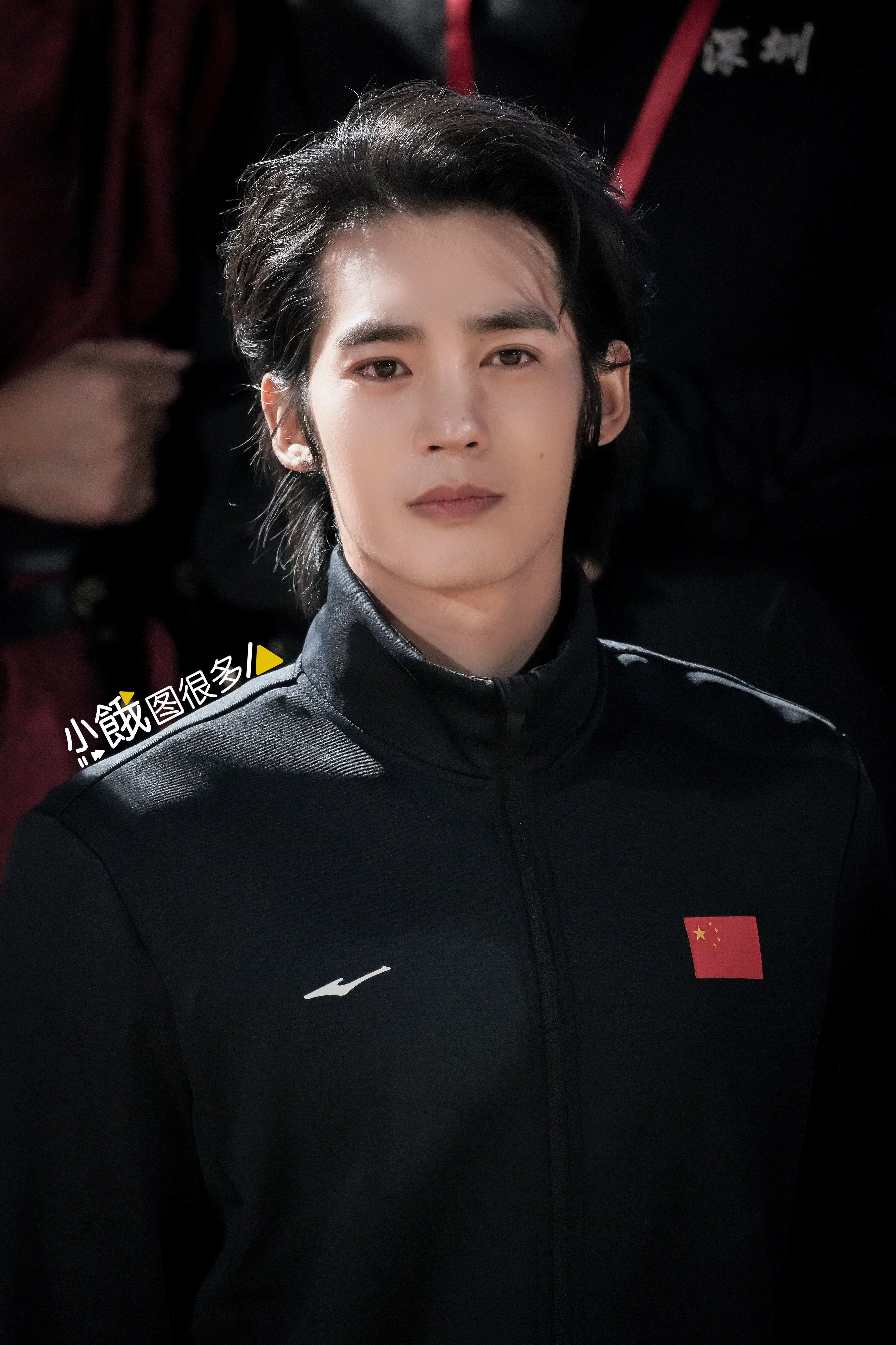 这几天被热血意气风发的于适刷屏了，给大家补一组眼神温柔如水的于主任高清图集