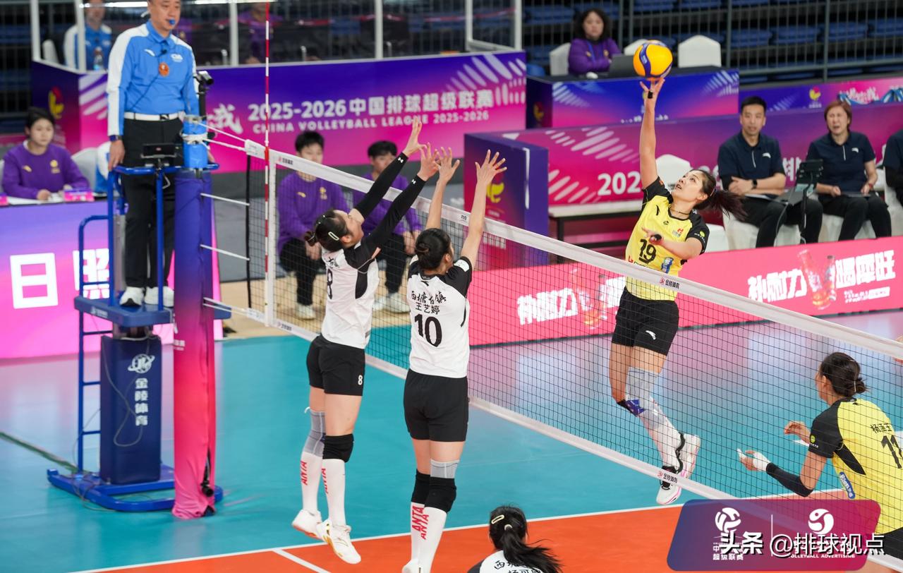 【山东女排3:0横扫浙江技术统计】
女排联赛季后赛第三场山东主场3:0大胜浙江