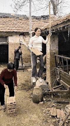 劳动人民的智慧，但是干活效率不高。