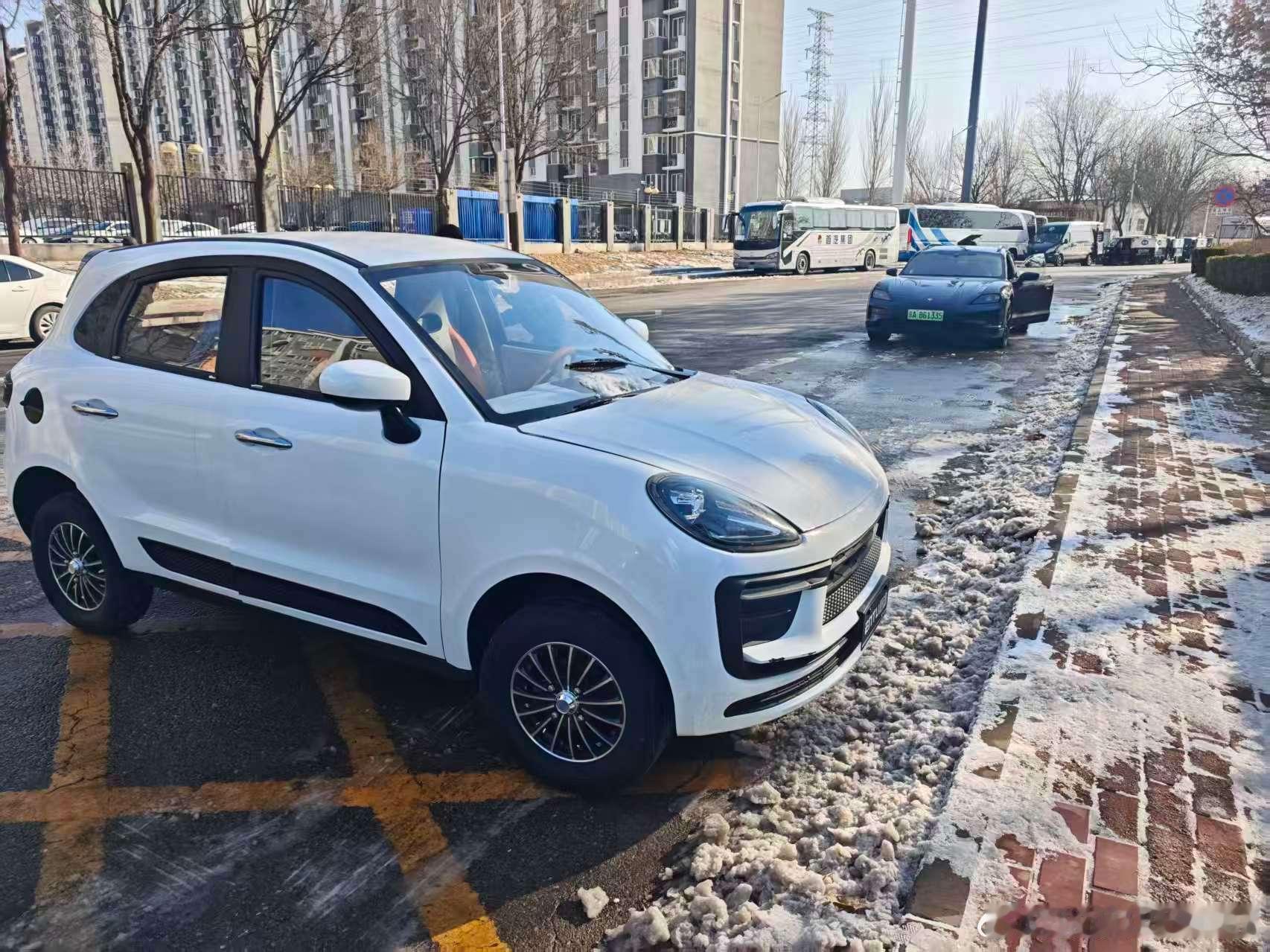 这人吧，就是正版的开多了，偶尔也想试试盗版的。凯文聊车