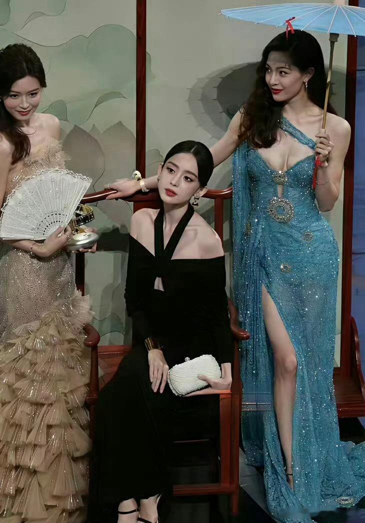 颜值我选娜扎，身材我选钟楚曦 