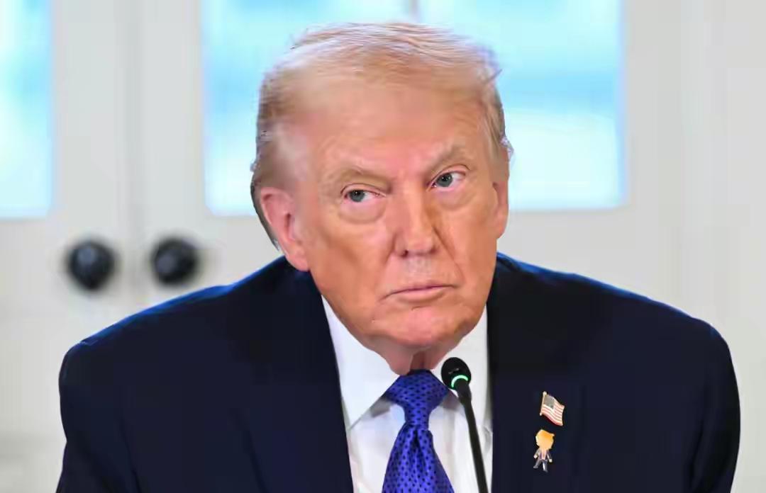 赤裸裸武力威胁！特朗普要“解放”古巴？本质就是强盗逻辑！

 特朗普最近又放狠话