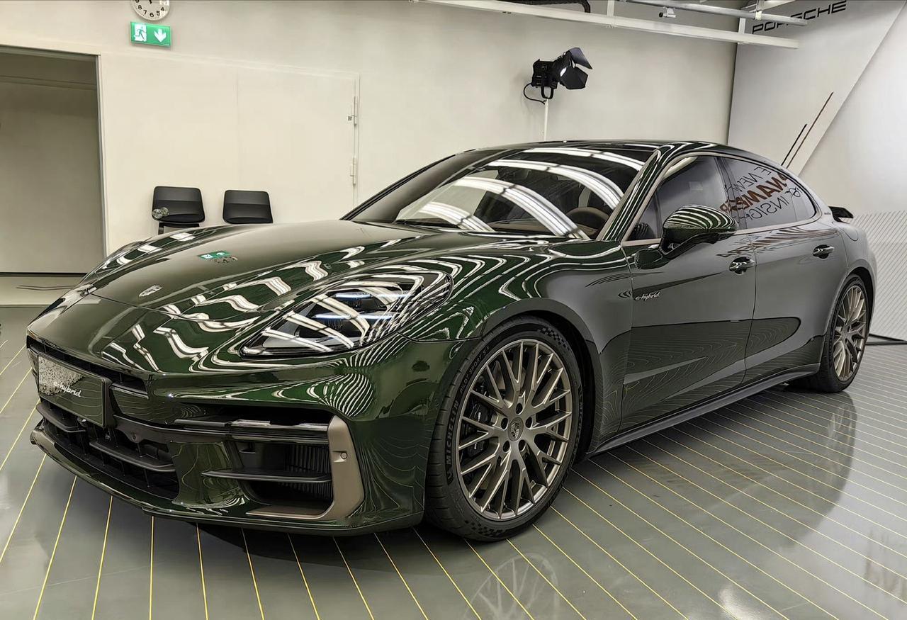 全新保时捷Panamera E-Hybrid公布售价，顶配224.8万，这外观内