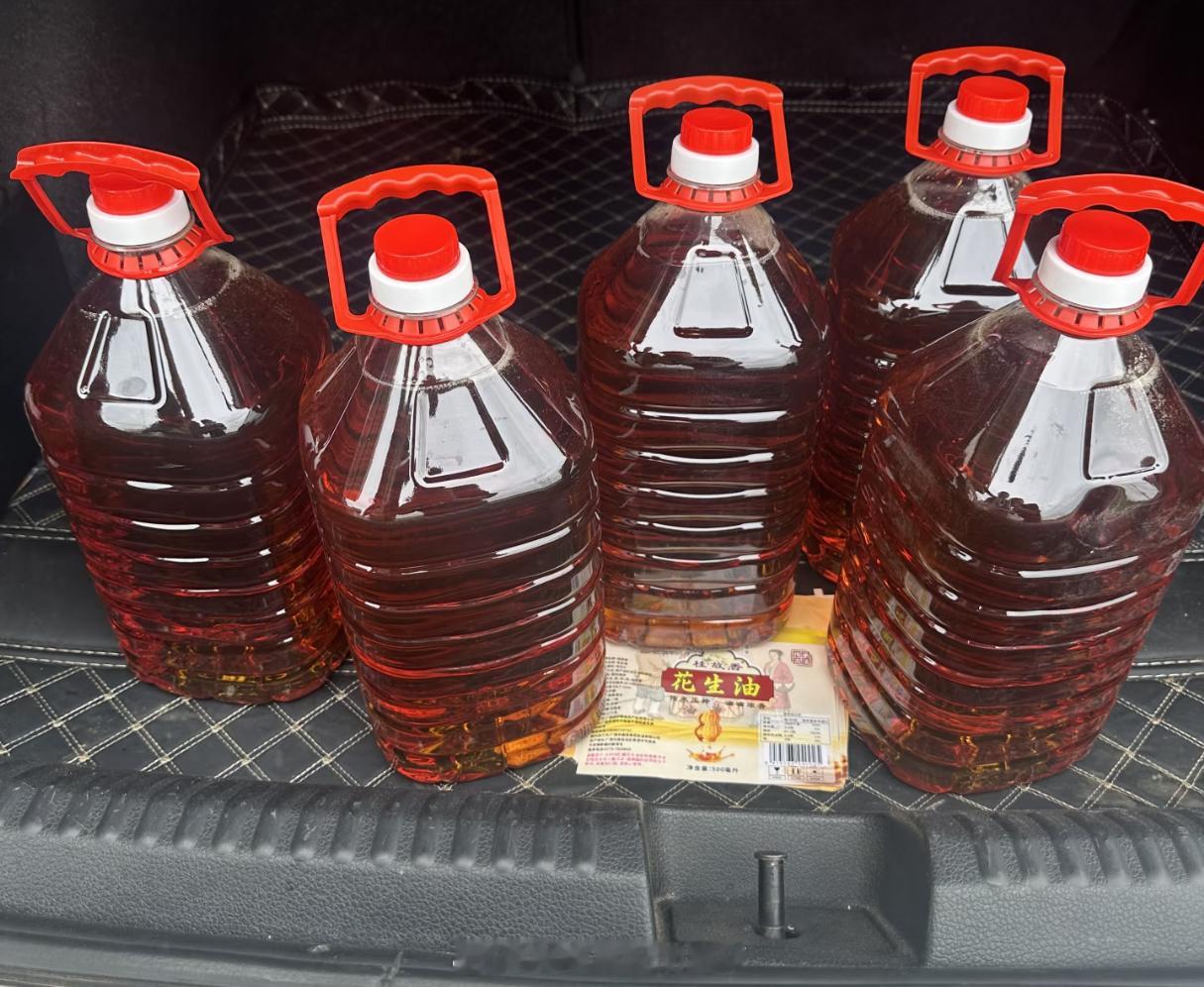 我妈让我蹲京东超市花生油降价在京东买新手机省了2000正好囤一点，看了一下，10