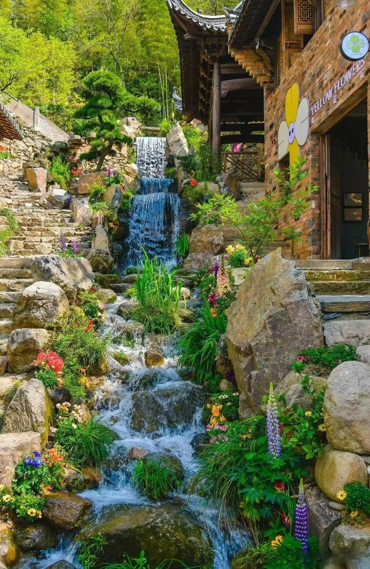 花溪水街，烟雨江南顶级水墨画卷，震撼超越西湖十景，不在苏杭
一梦到徽州，是很多人