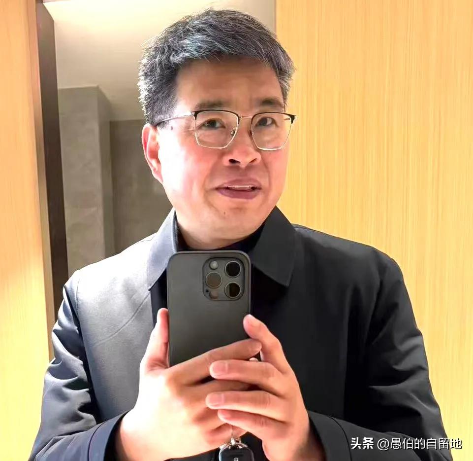 当年，我在县一中读书，我同桌的父母太善良了，每到周末家里就包饺子，而且一定让同桌