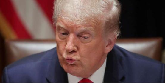 特朗普傻眼了！111亿美元军售单刚通知国会，中国外交部随即宣布：20家参与军售的