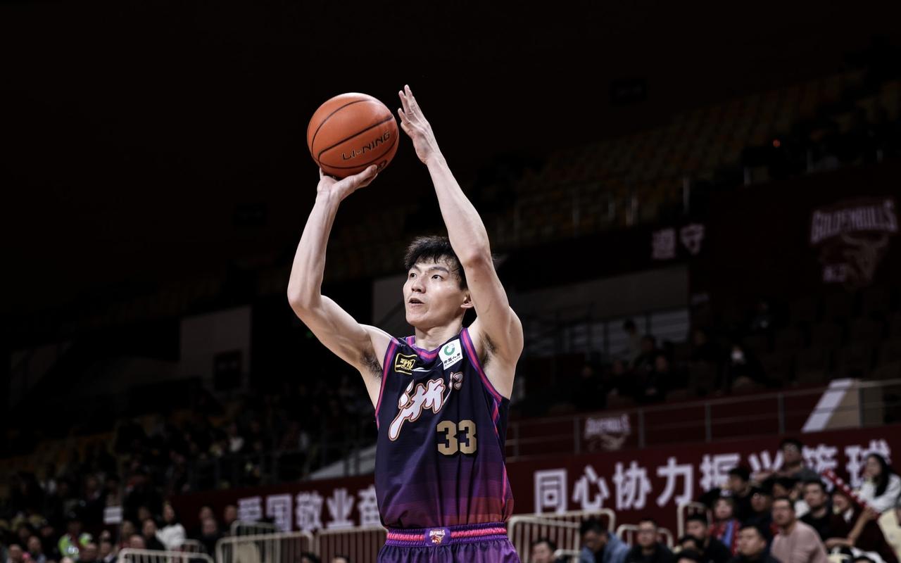 为什么国内球员一到30岁就状态就大幅下滑？

细心的球迷可能已经发现我国大部分篮
