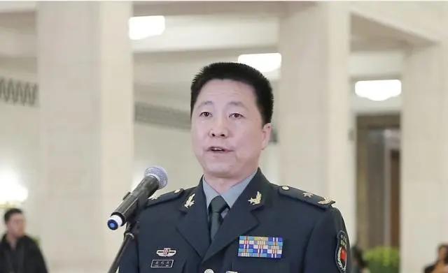 杨利伟为什么后来再也没有登天？其实，他能够活着回到地球就已经是万幸，在他攀登太空
