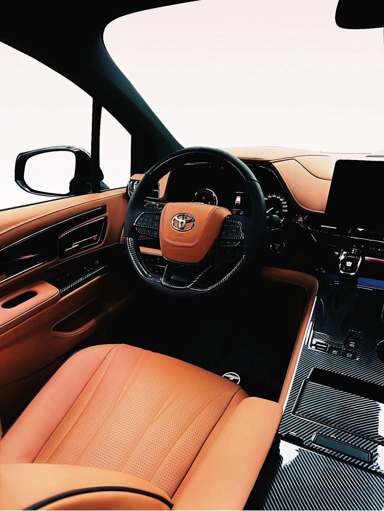 丰田赛那内饰改装真的太惊艳了直接把家用MPV改成了百万级商务车
全车做了暖棕NA