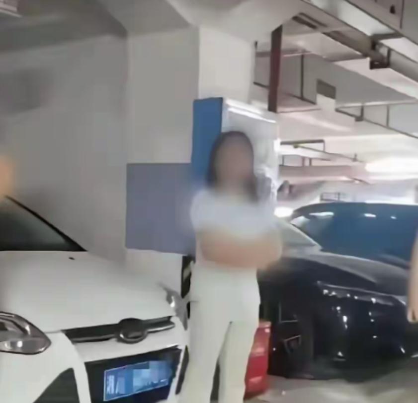 万万没想到，彭某被停职后，长沙体育局负责人又冒出来发声，把这件事再次搅起来了！