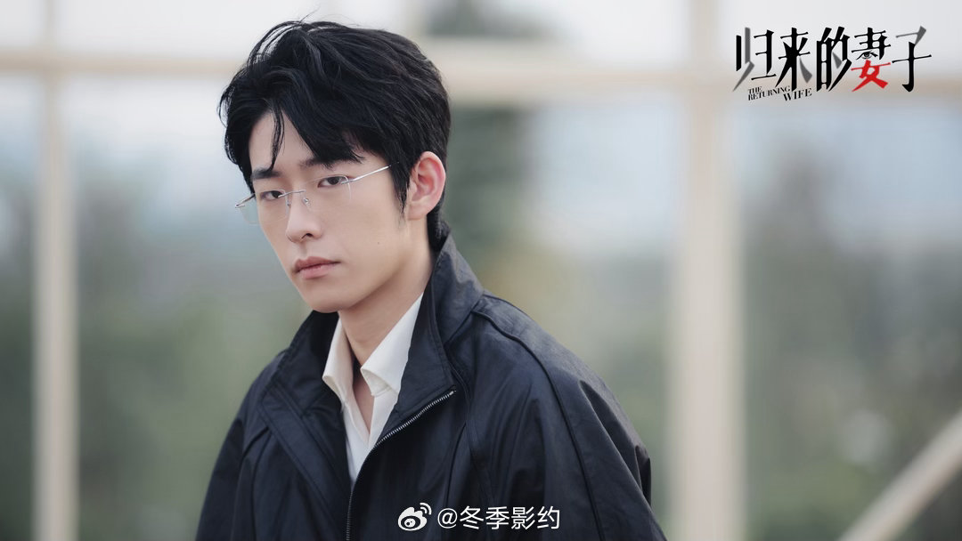影后新剧疑似被做局六公主都亲自下场推荐的剧确实应该不会差，谭卓在归来的妻子里那种