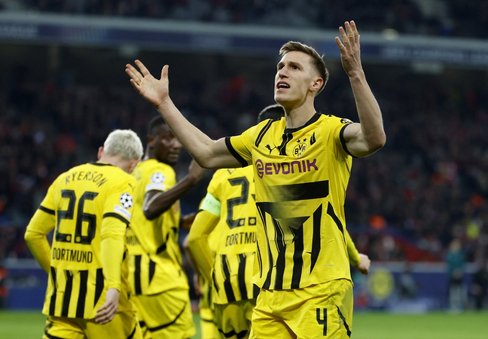 天空体育：尼科·施洛特贝克更倾向于加盟皇家马德里，而不是其他任何俱乐部。 这位后