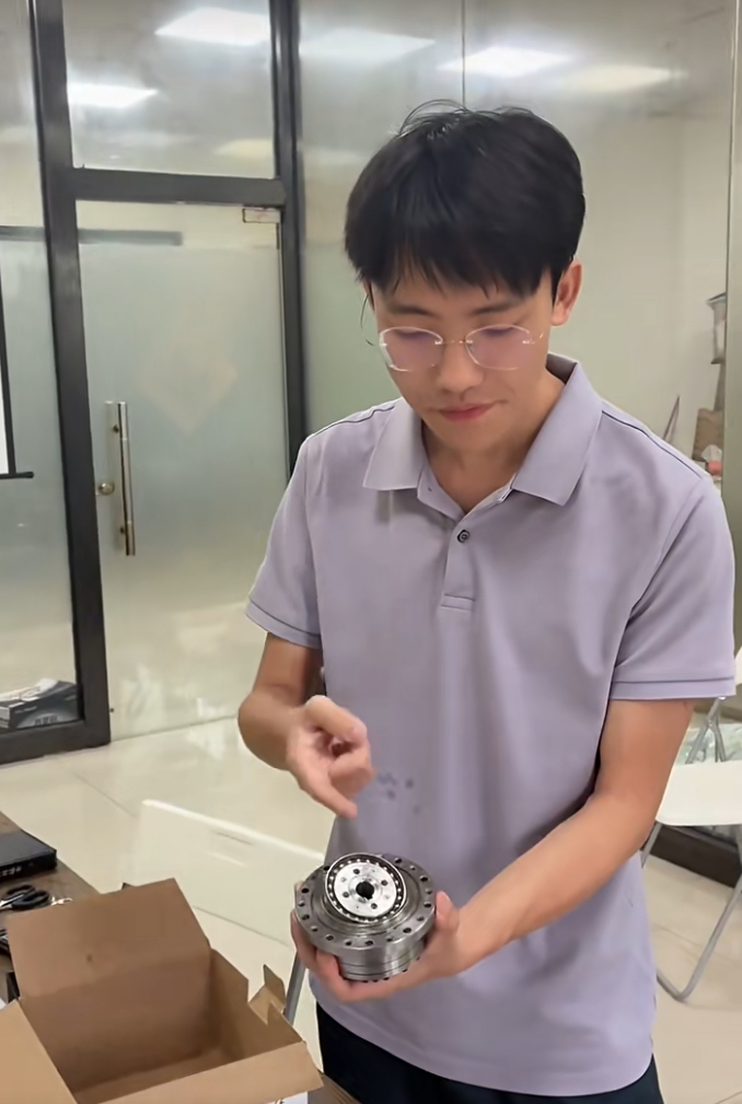 人要学会东西，还是要看点儿直接的，比如模块化，图形化，去现场看一下，能学的更明白