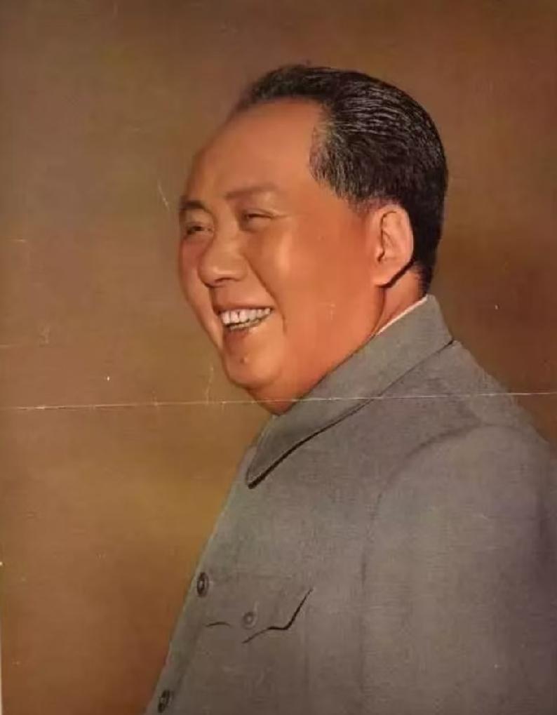 不清除反对者，反而留下他们，时间见证谁才真正坦荡无私。
 
真正顶级的胸怀，从来