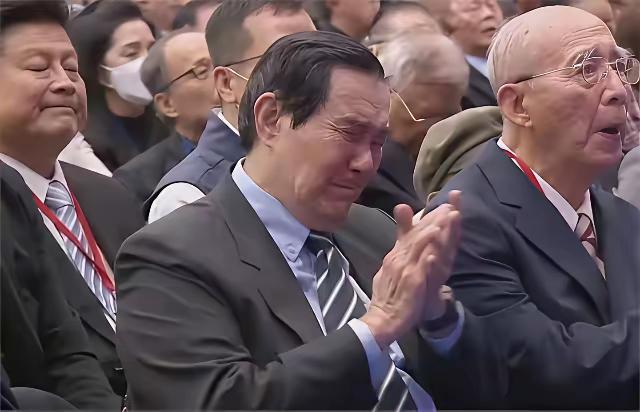 就在郑丽文派副主席萧旭岑，这位前马英九基金会秘书长，访问大陆、重启对话后，马英九