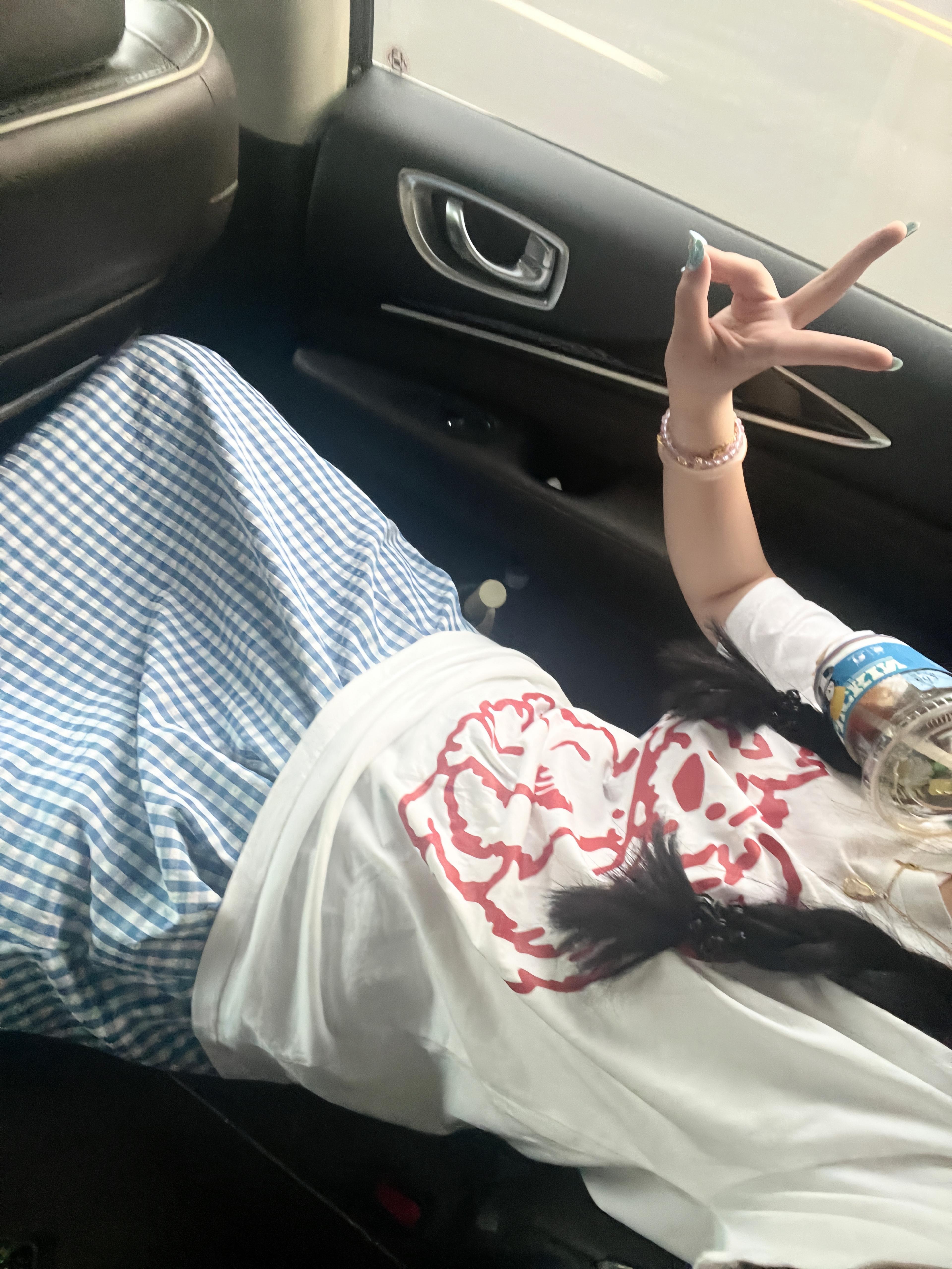 如果感到幸福你就拍拍手! ​​​