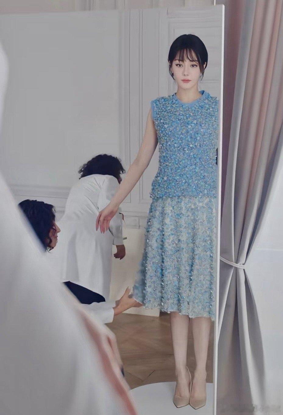 那个，确定看秀穿这件了吗 ​​​