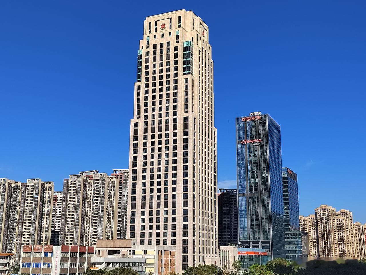 把总部设在湛江的银行，是不是只有广东南粤银行？这足以证明广东南粤银行与湛江存在历