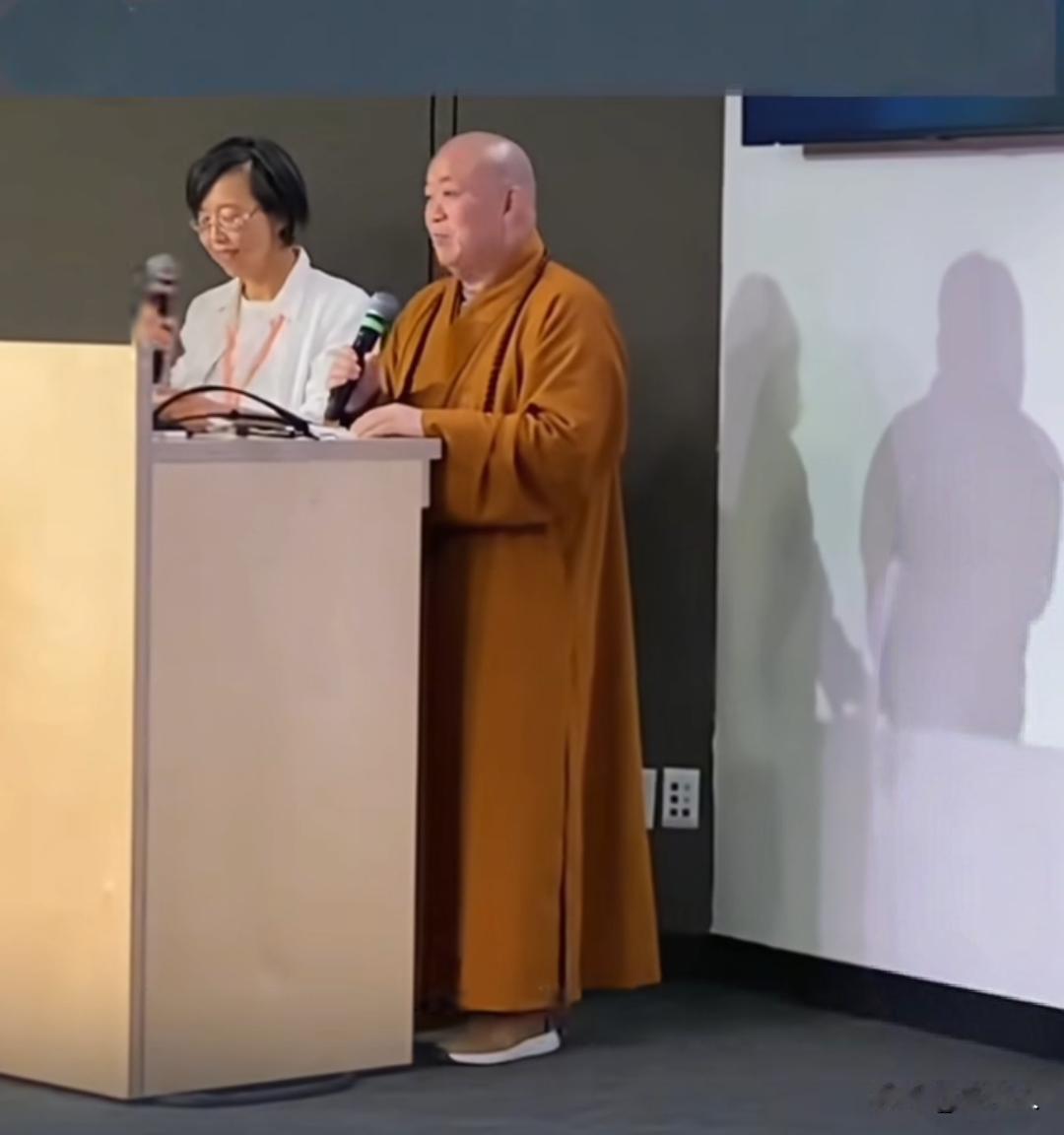 少林方丈释永信造访Meta总部，现场做演讲分享，武僧表演功夫。