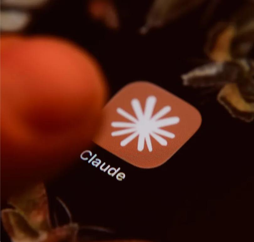 🔥 Claude 水印 引众怒
Anthropic 给 Claude 加不可见