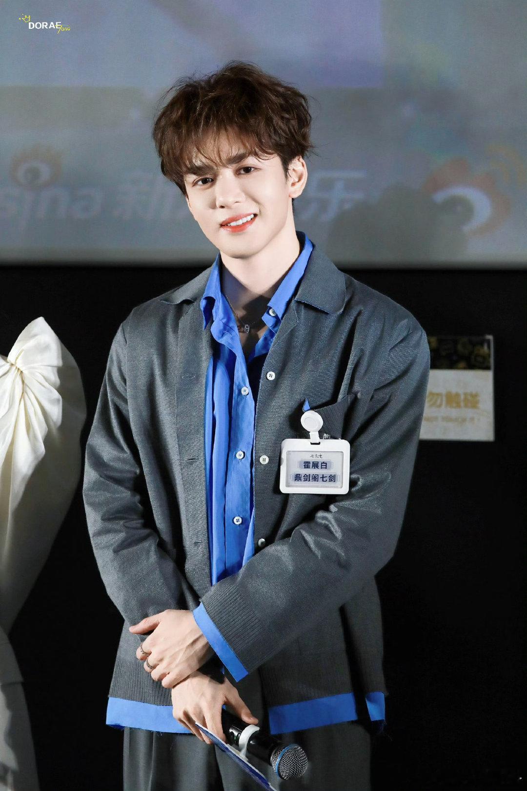 #曾舜晞用粤语安利七夜雪# #七夜雪# 曾舜晞用粤语安利《七夜雪》，那声音简直太