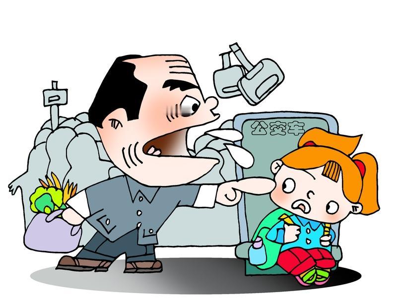 在公交车上给老人让座，不能一概而论。尊老爱幼是传统美德，而且老人身体机能下降，站