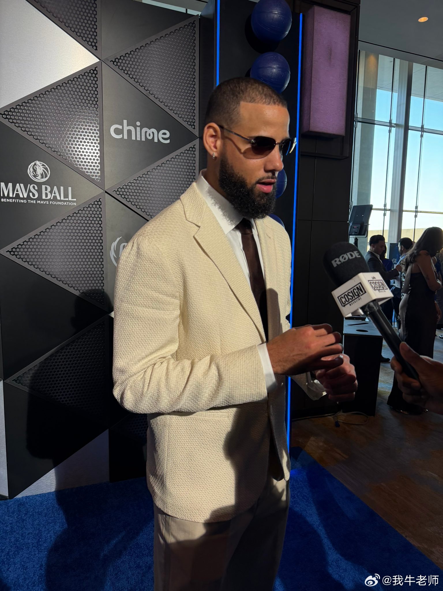 MFFL 我牛球员们出席2026年Mavs Ball。鲍威尔的穿着还是那么好看。