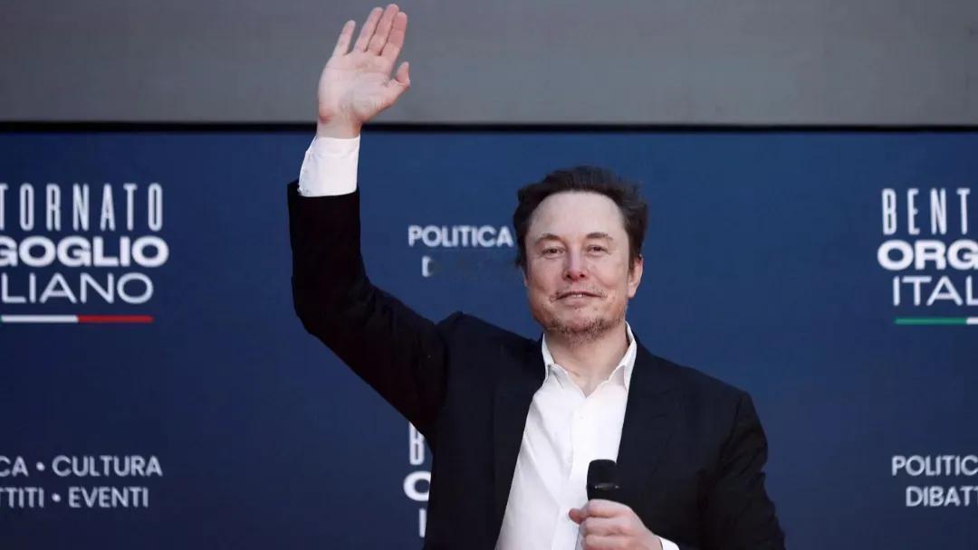 【全球首富马斯克长期“吸毒”？马老板商业帝国大地震！】
近日美媒《华尔街日报》披