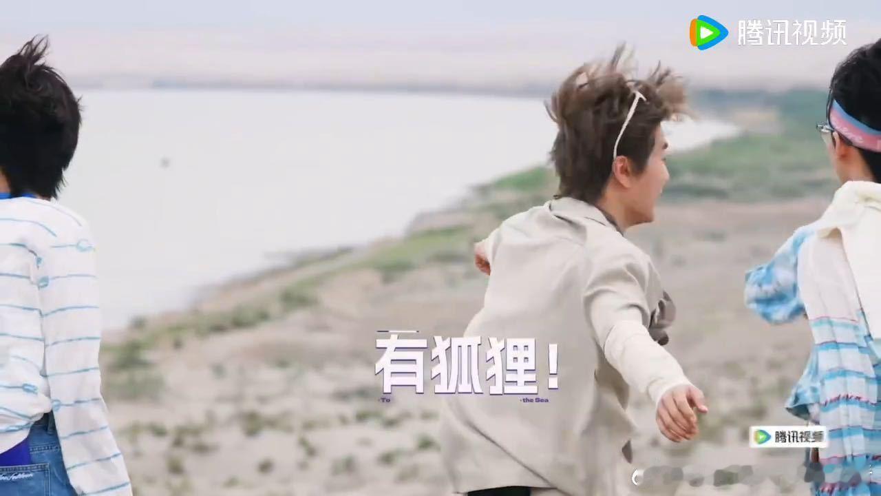 朱志鑫0帧开演陆虎开团朱志鑫秒跟 张极刚站定，陆虎就开演了，朱志鑫连准备时间都没