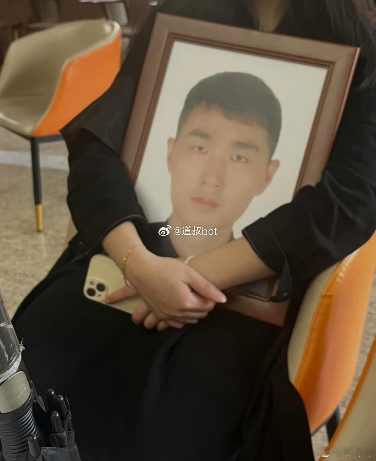 32岁程序员猝死后，公司HR说的话！果然职场没有一点人情味！ 