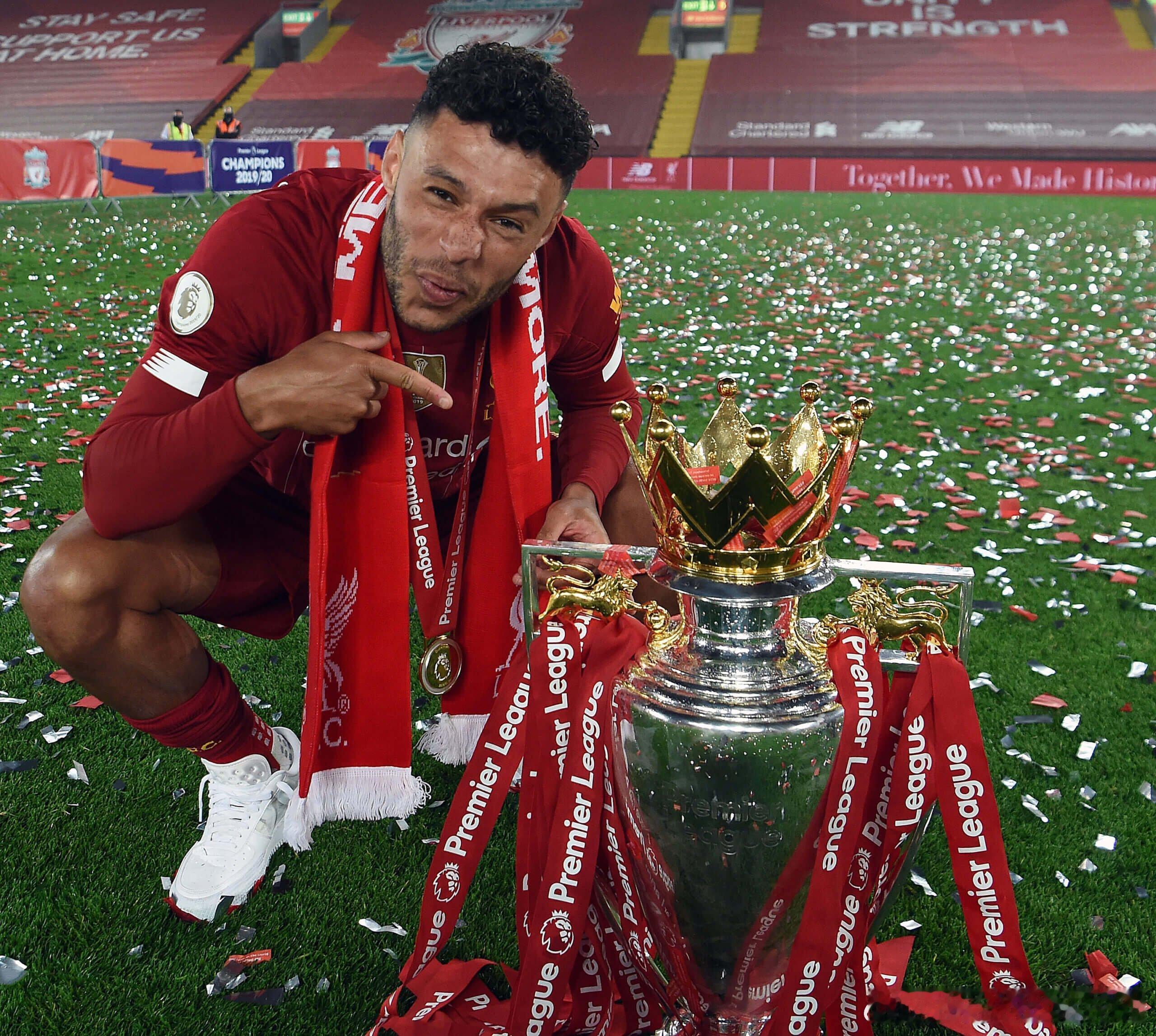 克洛普在《彼得·克劳奇播客》中表示，如果不是因为在利物浦频繁受伤，张伯伦本可以达