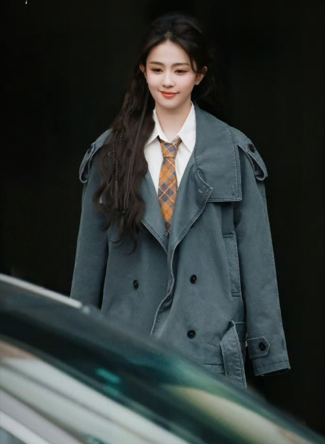 白鹿上车喽，优雅女神现在也是非常的优雅了