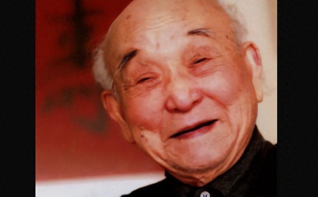 抗战时期，山东一老太太将一个昏迷的日本军人扛回了家。刚到家，老太太就对儿媳妇喊了