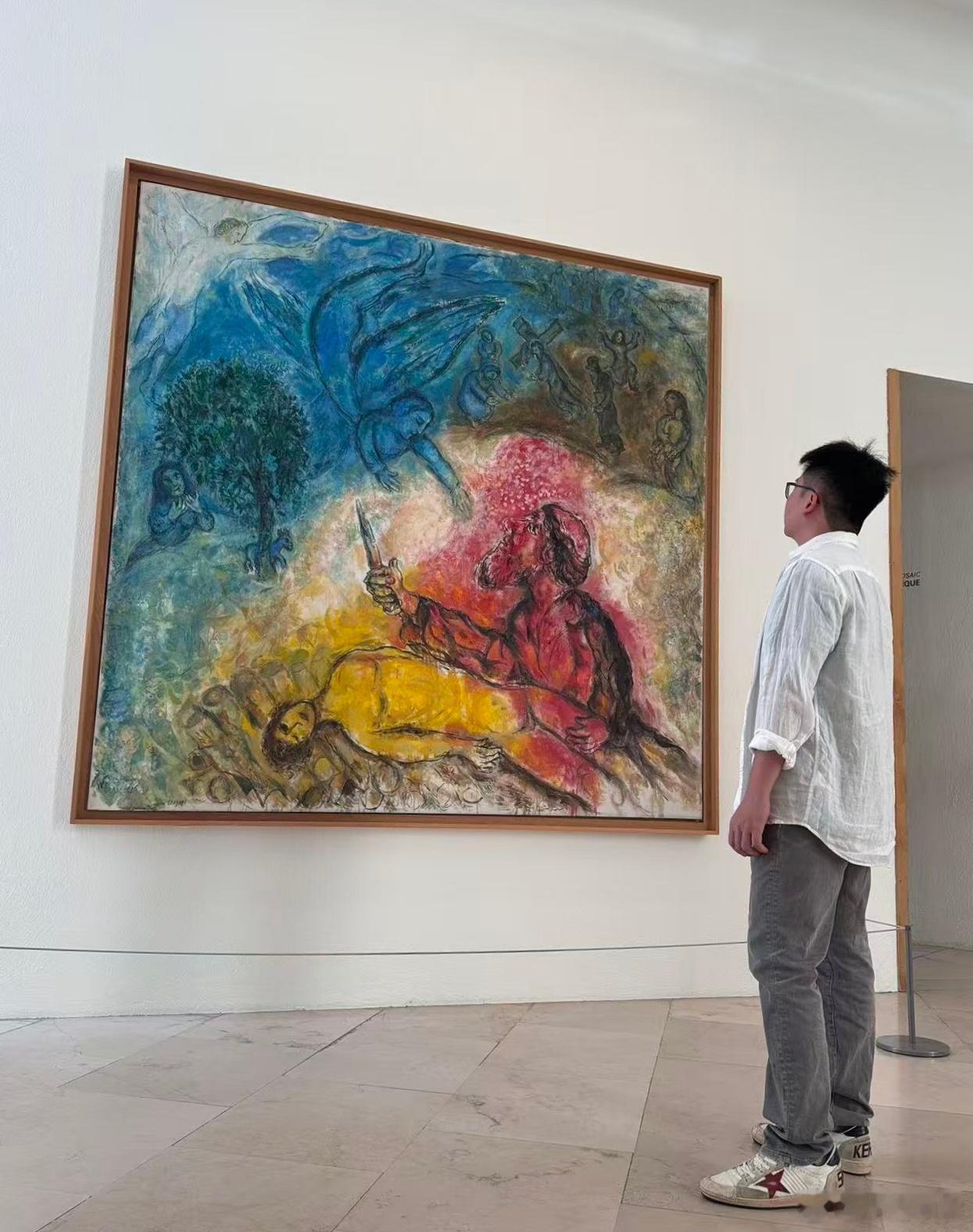 卢浮宫8件失窃藏品清单想起来前几天在夏加尔博物馆，里面展示的作品全是真迹，但完全