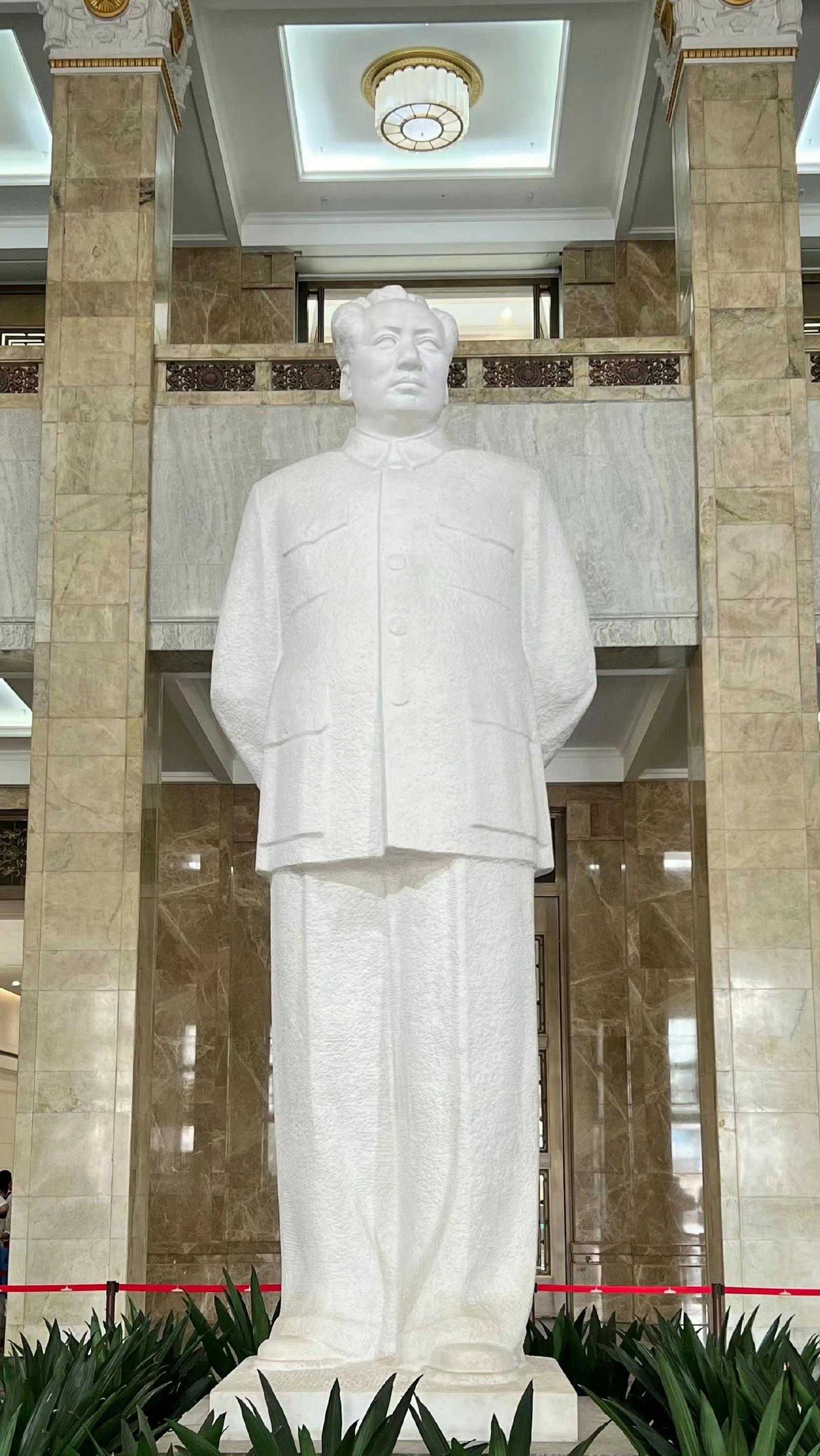 早安，同志们！ 