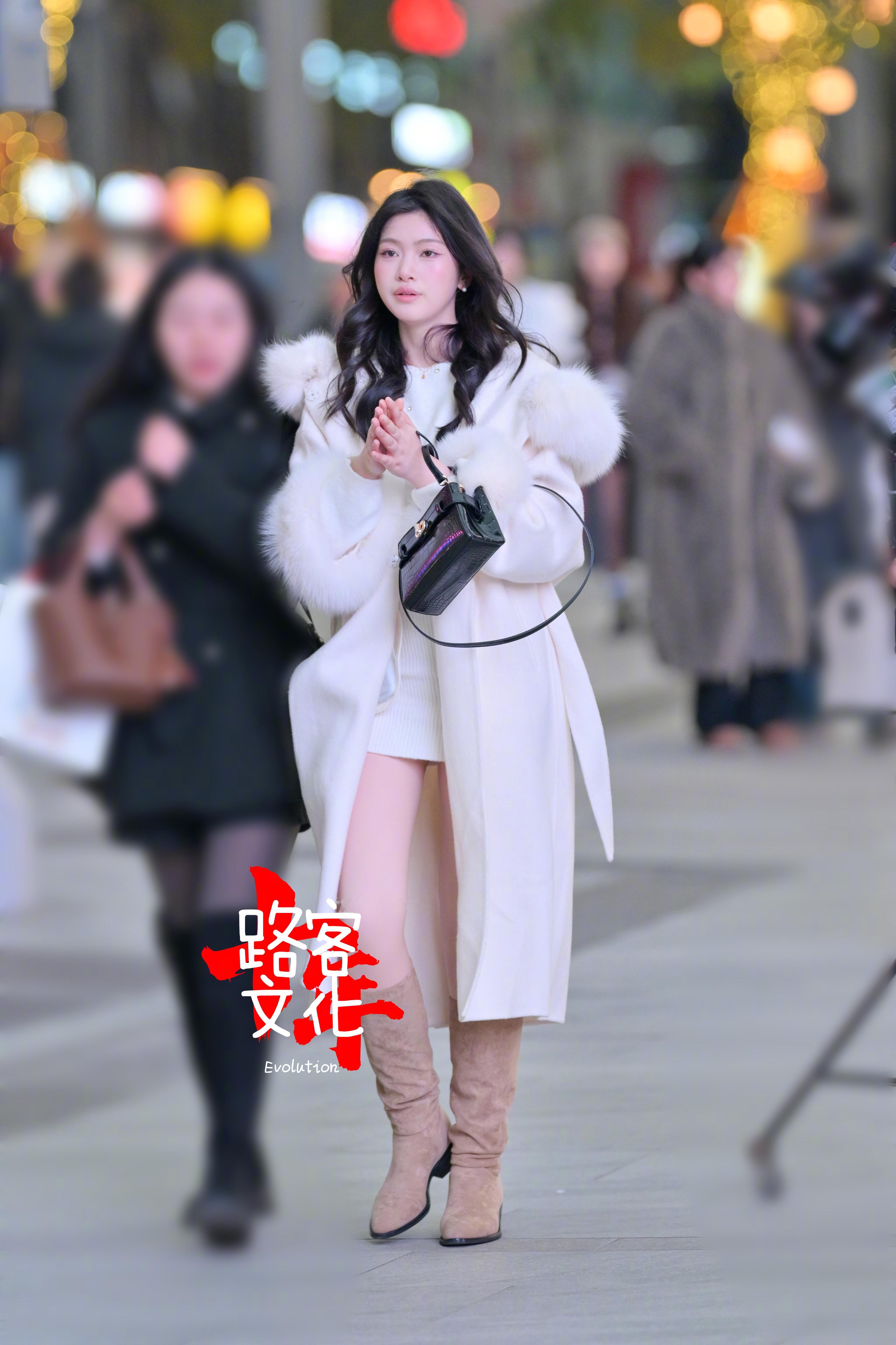 小姐姐颜值正义感哈！ 