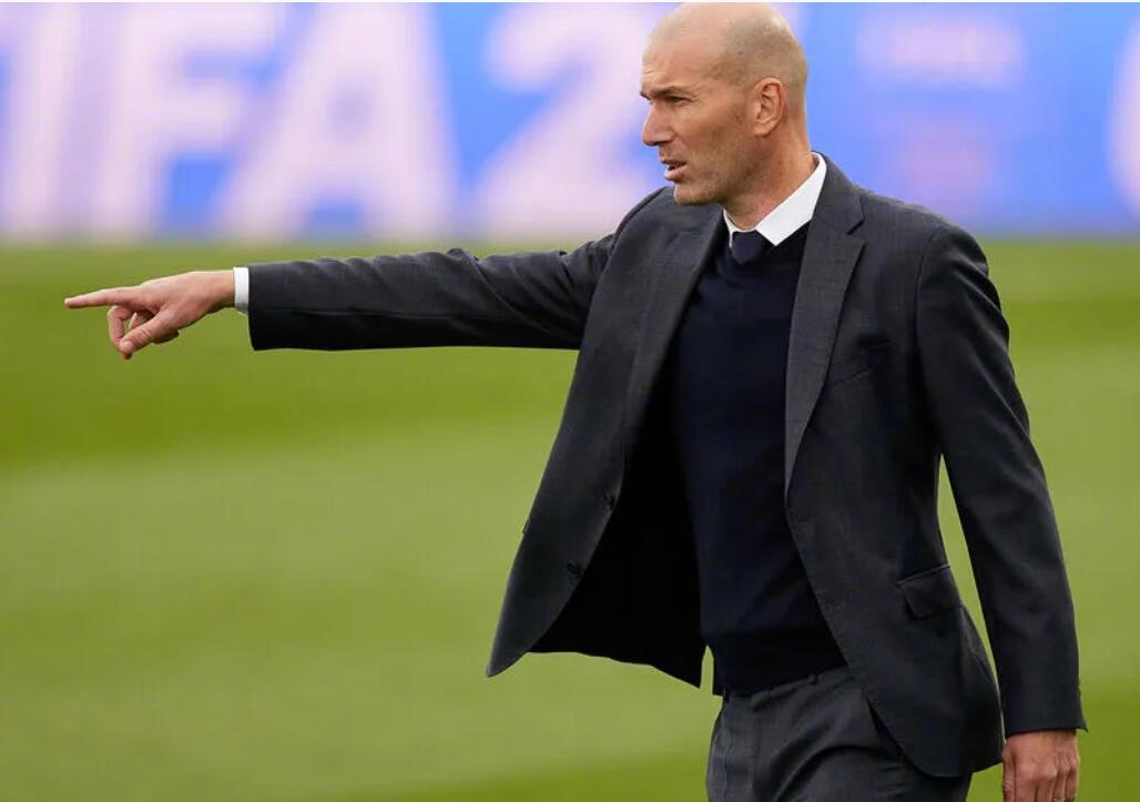 法国媒体巴黎人报著名记者Adrien Chantegrelet在22和23号的更