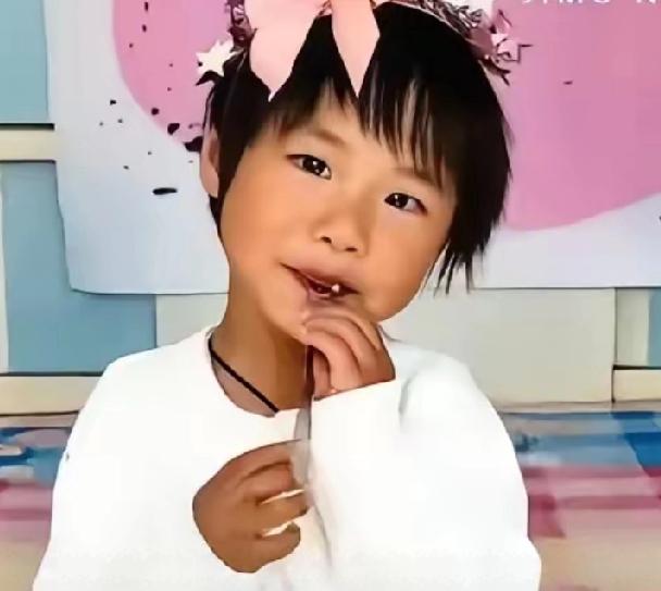 4岁女童深夜山洞获救，
数千人合力搜救感动人心

近日，
辽宁发生了一起惊心动魄