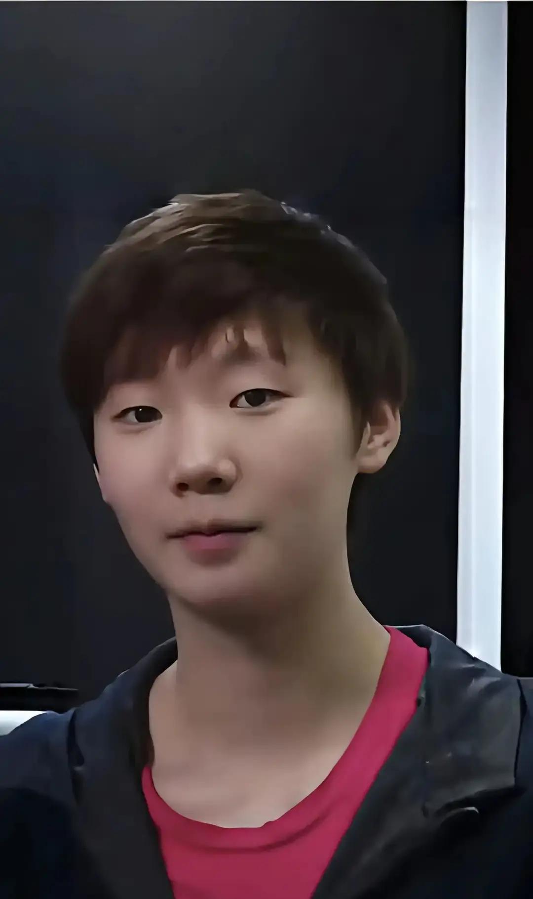 山东鲁能赢了，但全场的尖叫，给了那个赢了一局的人。
 
王晓彤，赢了陈幸同。全运