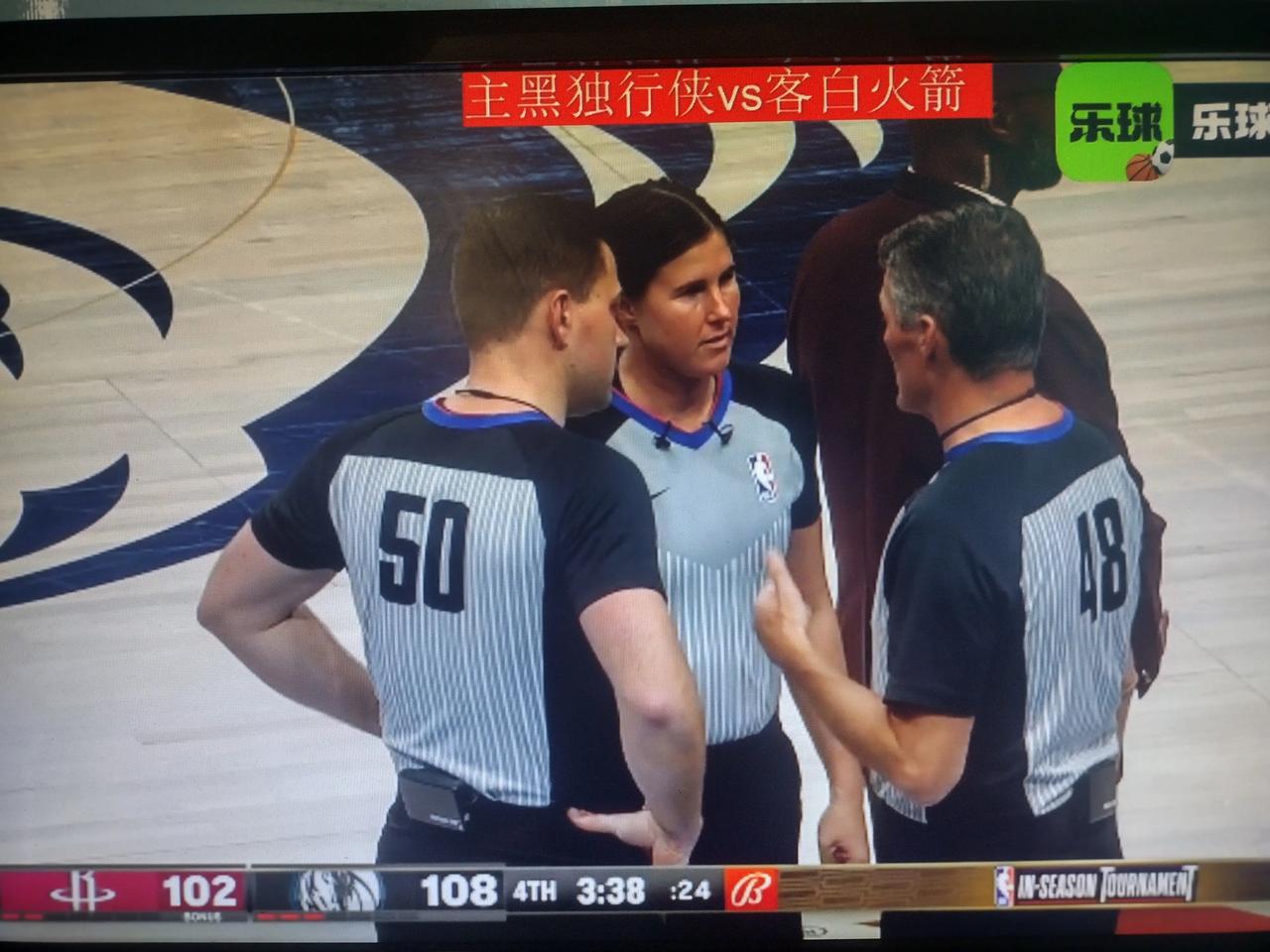 火箭比赛最后三分半钟如果你是主教练，你会排什么阵容搭配上场，我觉得派上申京，小史