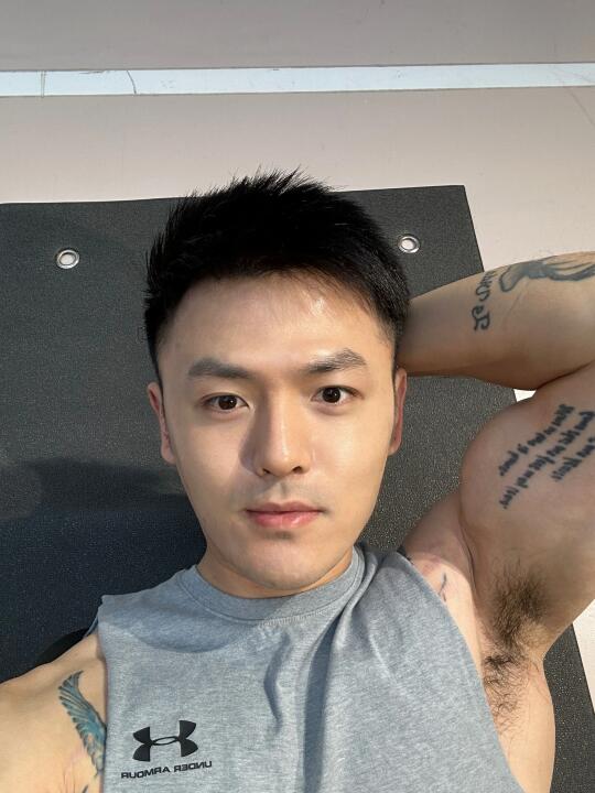 不爱想文案.
